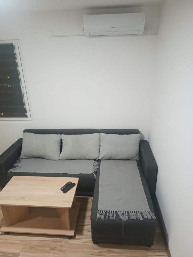 דירות Užice Stan Na Dan Im מראה חיצוני תמונה