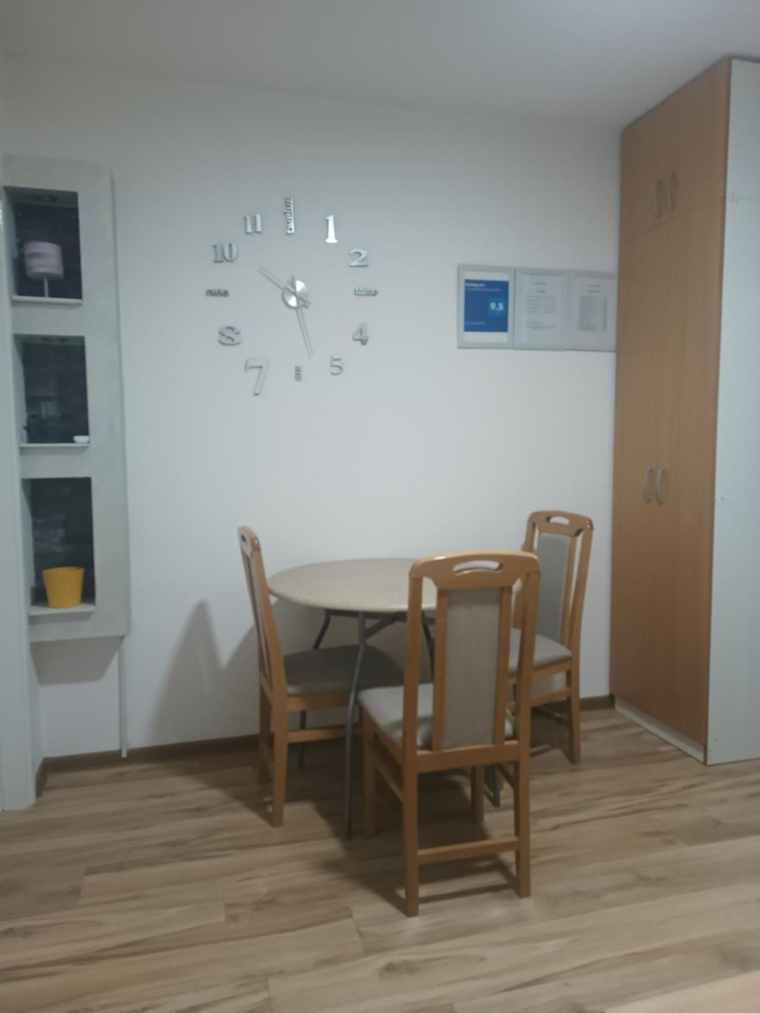 דירות Užice Stan Na Dan Im חדר תמונה
