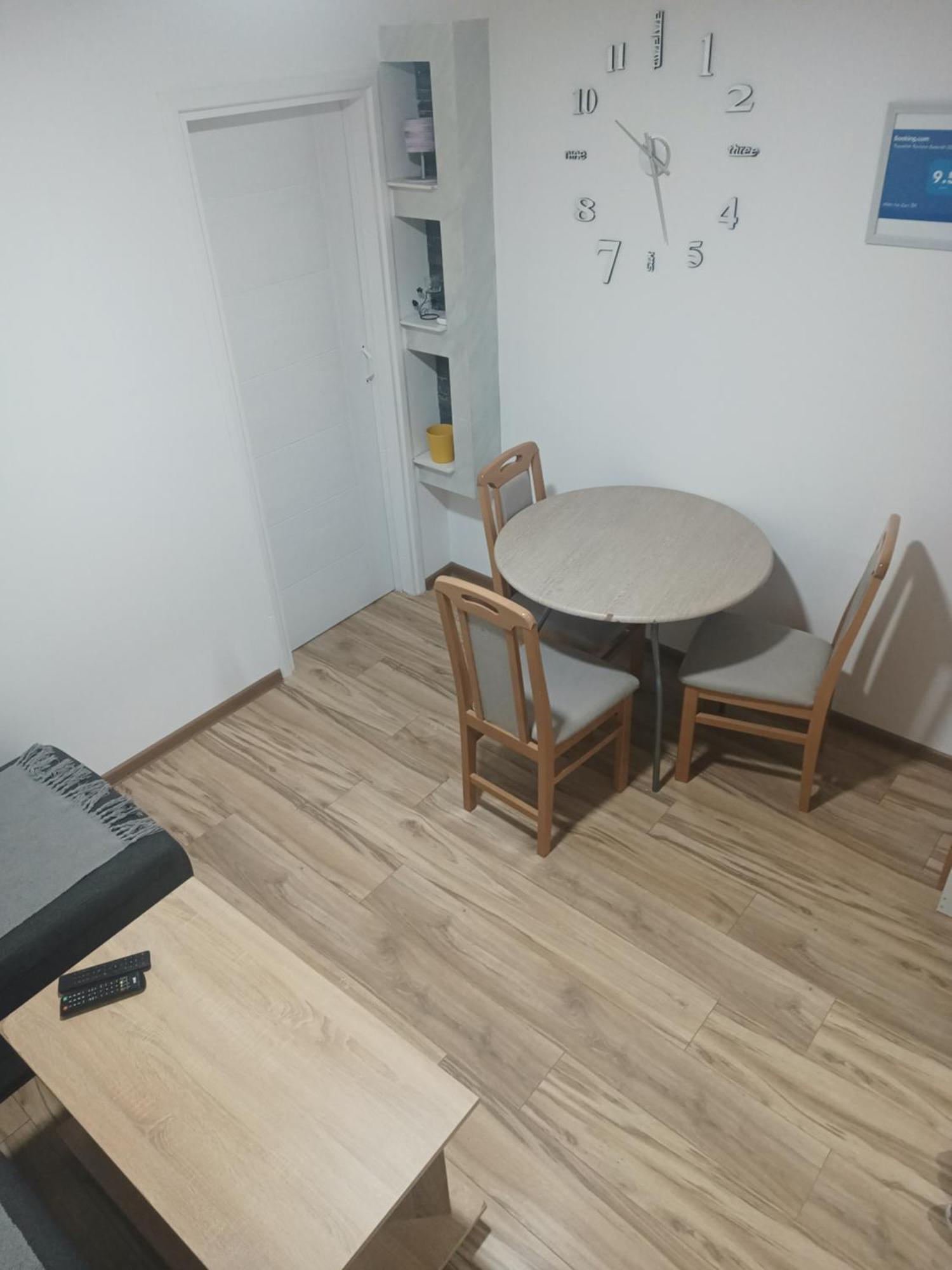 דירות Užice Stan Na Dan Im חדר תמונה